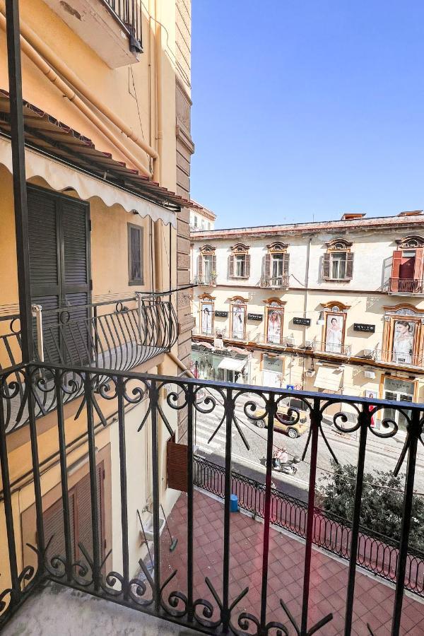 Cozy Rooms Napoli Bagian luar foto