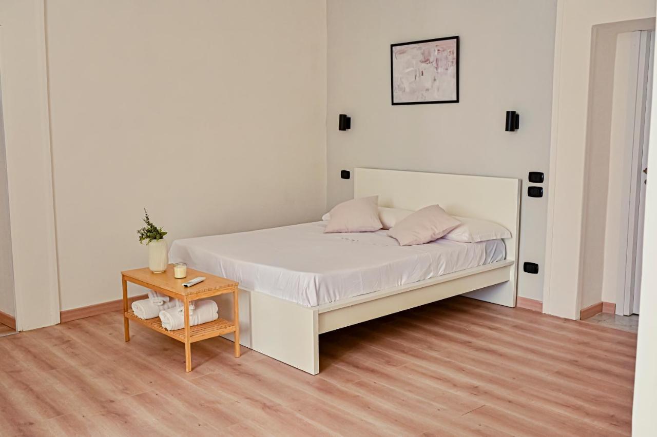 Cozy Rooms Napoli Bagian luar foto