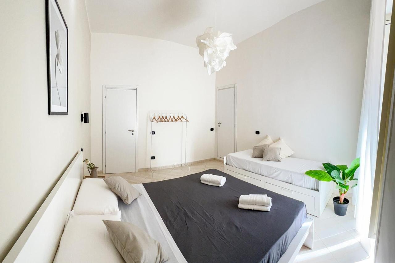 Cozy Rooms Napoli Bagian luar foto